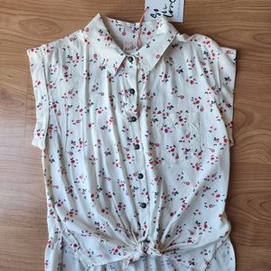 NWT SHIRT Floral M